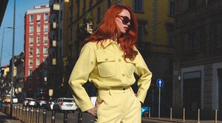 Έβελυν και Lily Collins: Με το ίδιο σακάκι από το Emily in Paris