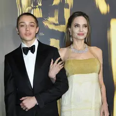 Knox Jolie-Pitt: Αγνώριστος με νέο εκκεντρικό look