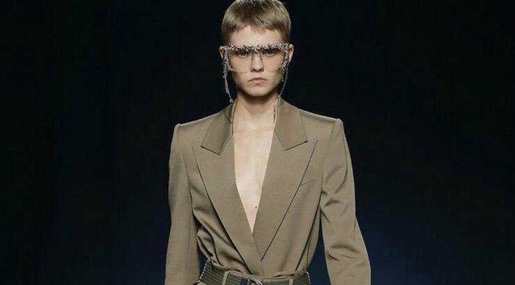 Στο χακί… με στυλ και θηλυκότητα