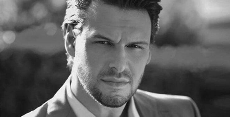 O Πάνος Κιάμος στο Pavilion Hall 