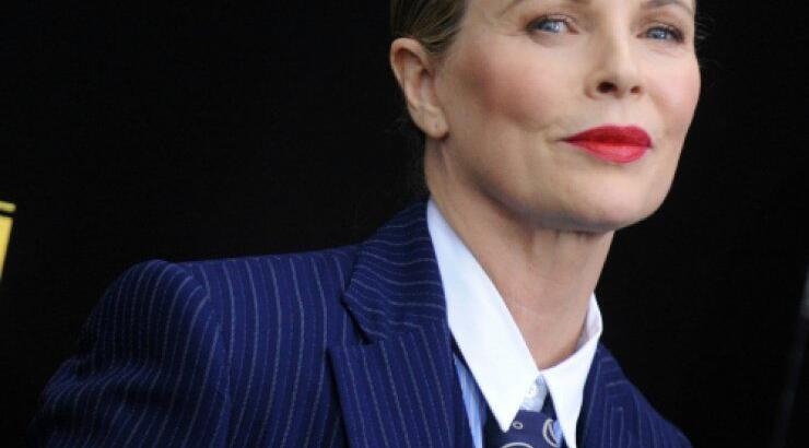 Kim Basinger: Επιστρέφει στο modelling