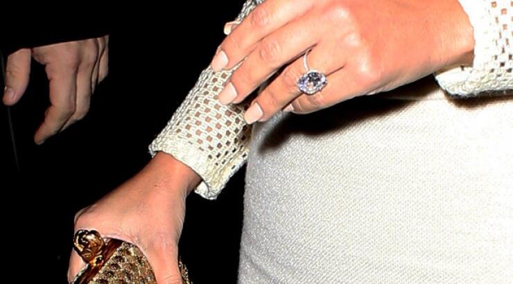 Τα ‘’έβγαλε’’ όλα στη φόρα η Kim Kardashian! [εικόνες]