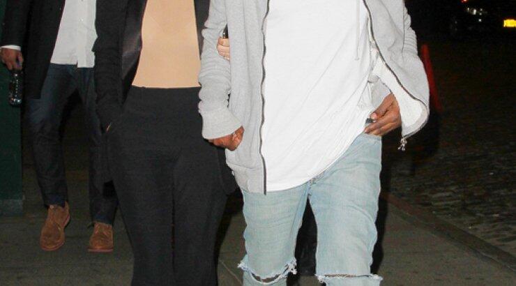 Kim Kardashian: Με γυαλιά ηλίου μέσα στη νύχτα [εικόνες]