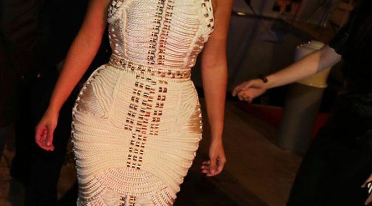 H Kim Kardashian εκθαμβωτική στο πάρτυ της Mail Online [εικόνες]