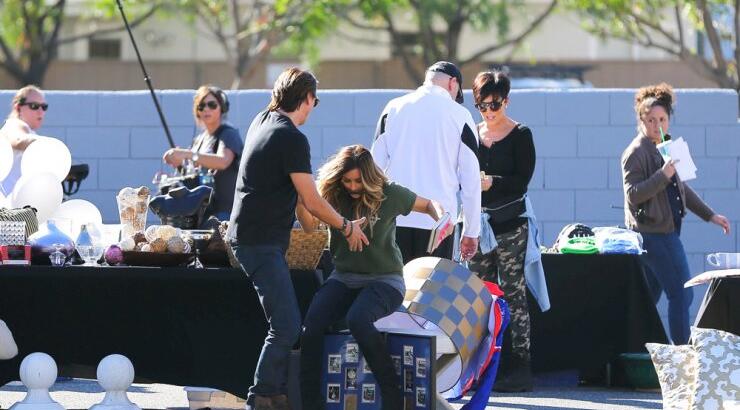 Δείτε την πτώση της Kim Kardashian!!!