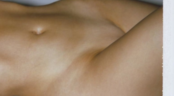 Έχει ξεφύγει! Πασίγνωστη celebrity ποζάρει τελείως γυμνή στο instagram και προκαλεί!