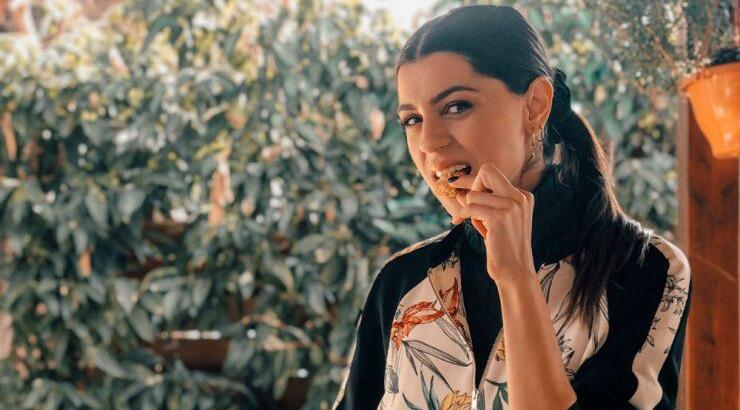 Έφτιαξα Χριστουγεννιάτικα μπισκοτάκια με τη γιαγιά!