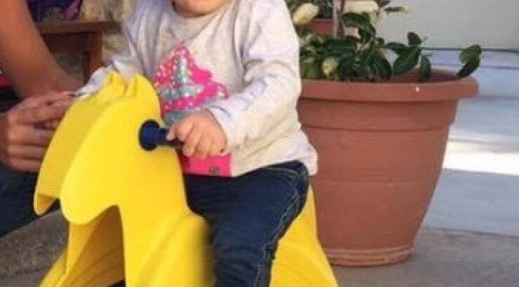 Τα πρώτα γενέθλια της κόρης επώνυμου ζευγαριού της κυπριακής showbiz