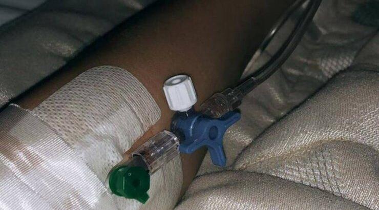 Στο χειρουργείο Ελληνίδα τραγουδίστρια