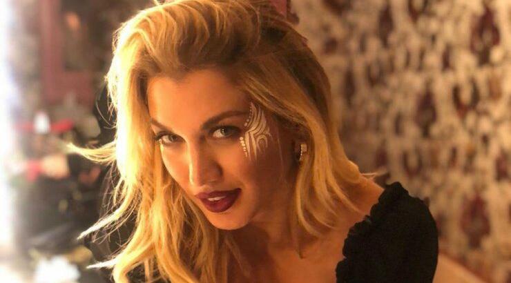 Κωνσταντίνα Σπυροπούλου: Φωτογραφίζει τον σύντροφό της σε βραδινή τους έξοδο [εικόνα]