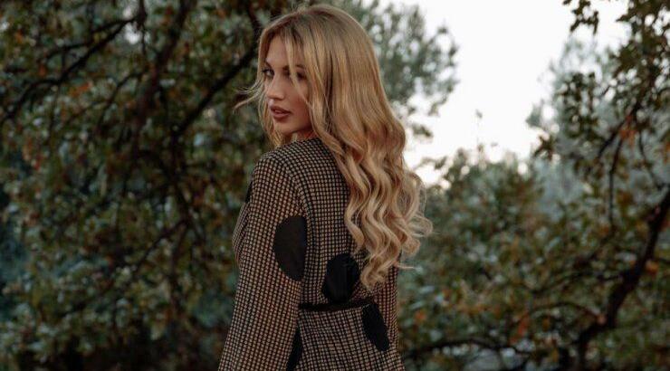 Κωνσταντίνα Σπυροπούλου: Η ανάρτηση που έκανε με την κούκλα αδερφή της [εικόνα]