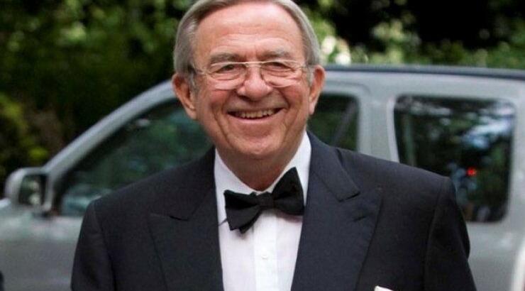 Με φρικτούς πόνους στο νοσοκομείο ο τέως βασιλιάς Κωνσταντίνος