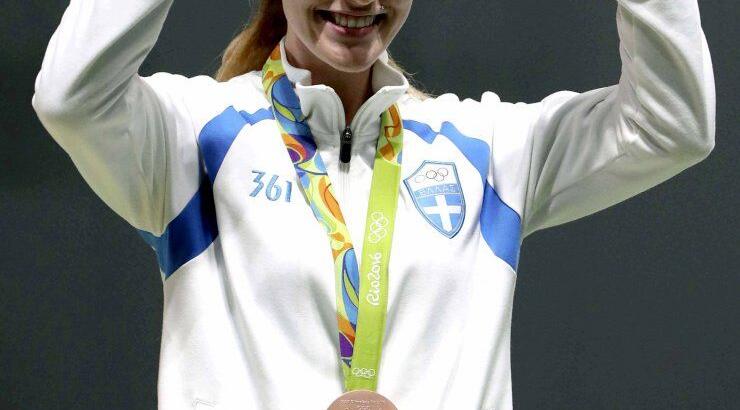 Άννα Κορακάκη: Δείτε την να χορεύει το ζεϊμπέκικο της Ευδοκίας μόλις έφτασε στο σπίτι της