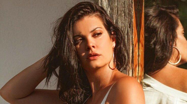 Μαρία Κορινθίου: Η κόρη της την έχει φτάσει στο ύψος [εικόνες]