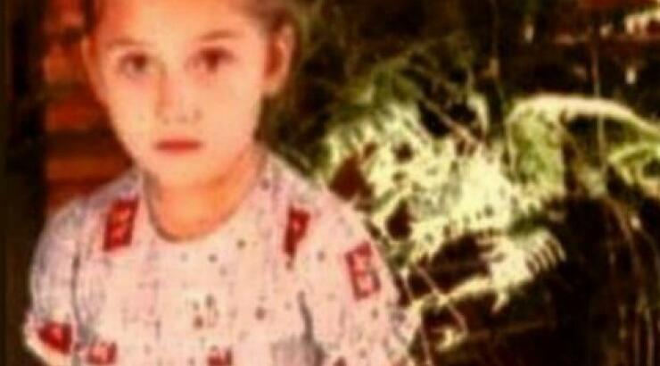 Ποια διάσημη τραγουδίστρια είναι το κοριτσάκι της φωτογραφίας;