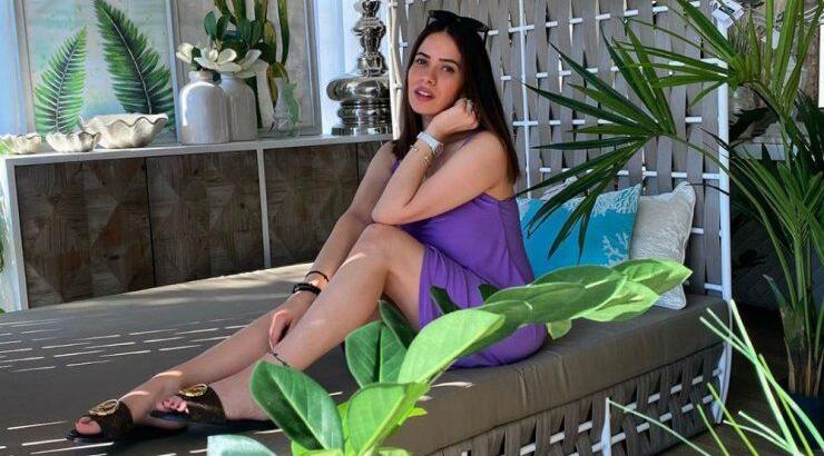 Μαρία Κορτζιά: Οι ολόσωμες φωτογραφίες μετά τις φήμες περί εγκυμοσύνης