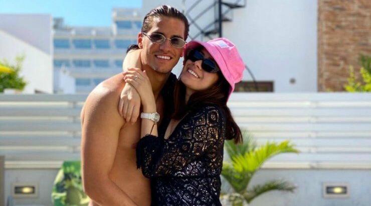 Σωτηρίου – Κορτζιά: Αγκαλιασμένοι στο κρεβάτι! [εικόνα]