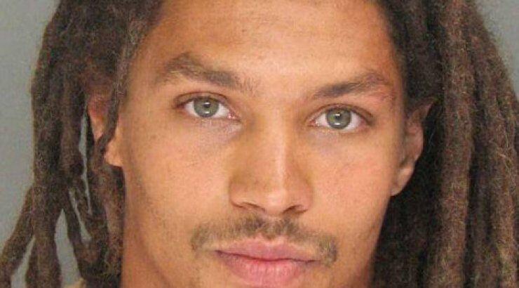 Αυτός είναι ο νέος κακοποιός που τρέλανε τις γυναίκες στο Twitter 