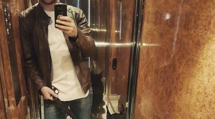 Χώρισε γοητευτικός Έλληνας τραγουδιστής