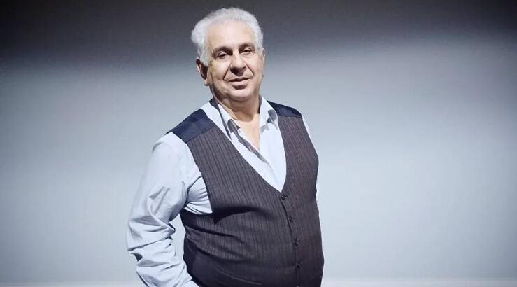 Κώστας Καζάκας: Έτσι πήρε την απόφαση να μετακομίσει μόνιμα στην Αθήνα [βίντεο]