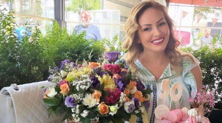 Γιώτα Κουφαλίδου: Έγινε 50 και το γιόρτασε με τους φίλους και την οικογένειά της! [εικόνες]