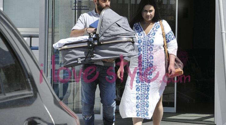 Κούλλης και Ονόφρη Παύλου: Η πρώτη φωτογραφία με τον νεογέννητο γιο τους!