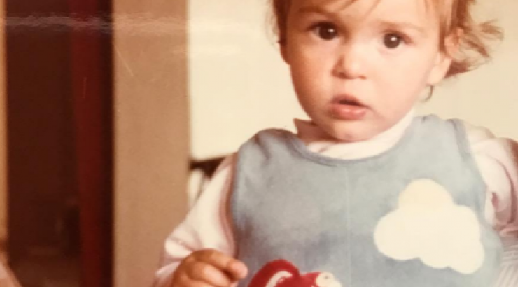 Ποια επώνυμη Κύπρια είναι το κοριτσάκι στη φωτογραφία;