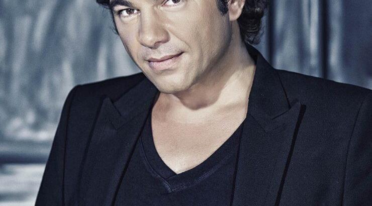 Νίκος Κουρκούλης: Το συγκηνητικό μήνυμα του τραγουδιστή για την κόρη του και τον γιο του