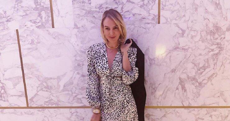 Πώς να φορέσεις την denim φούστα σύμφωνα με την Σύλβια Μαυροπούλου 