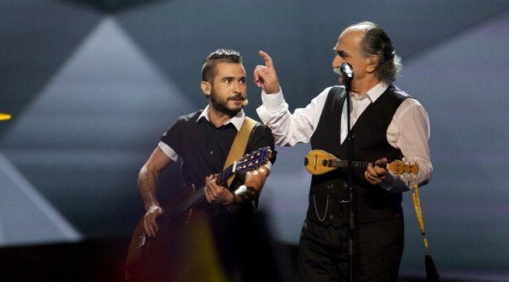 Το τρυφερό φιλί του Ηλία Κόζα στην αγαπημένη του μετά τον τελικό!