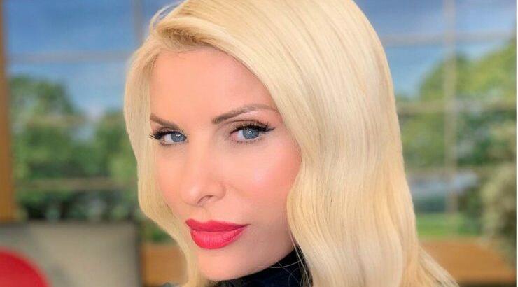 5 κραγιόν για να αντιγράψεις το look της Ελένης Μενεγάκη