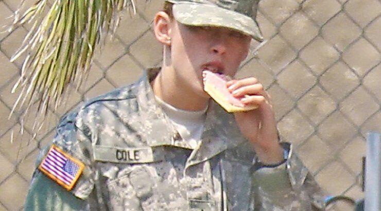 H Kristen Stewart έγινε στρατιωτίνα!