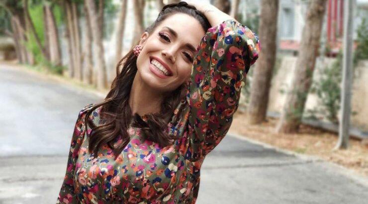 Κρυσταλλία: Δείχνει την κοιλίτσα της on air στον ένατο μήνα της εγκυμοσύνης της [βίντεο]