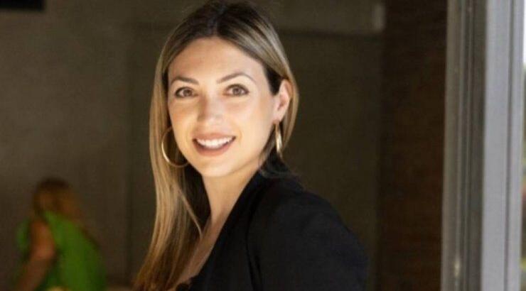 Κρίστυ Παπαδοπούλου: Στην παραλία αγκαλιά με τον γιο της, Χάρη [εικόνα]