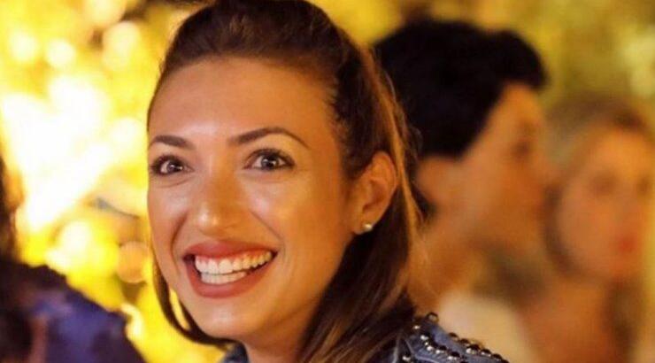 Κρίστυ Παπαδοπούλου: Δείτε το χριστουγεννιάτικο δέντρο στο σαλόνι του σπιτιού της