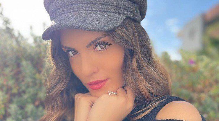 Κρίστη Αγαπίου: Μας δείχνει τη φουσκωμένη της κοιλίτσα στον 7 μήνα της εγκυμοσύνης της [εικόνες]