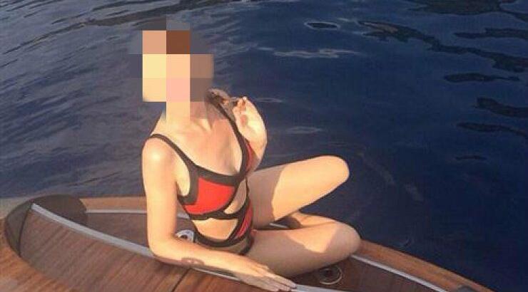 Πασίγνωστη τραγουδίστρια διαθέτει αυτό το κορμί στα 47 της!