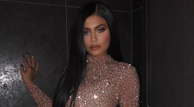 Kylie Jenner: Πως η μικρότερη αδερφή των Kardashian έχτισε την "αυτοκρατορία" της;