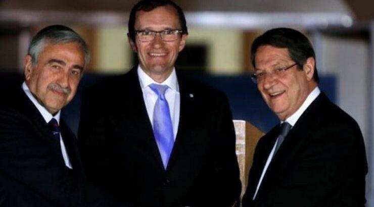 Εδαφικό-περιουσιακό-διακυβέρνηση ενώπιον Αναστασιάδη-Ακιντζί 