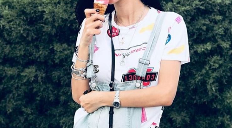 Άντρεα Κυριάκου: Μας δείχνει πρώτη φορά τη γκαρνταρόμπα της! [βίντεο]