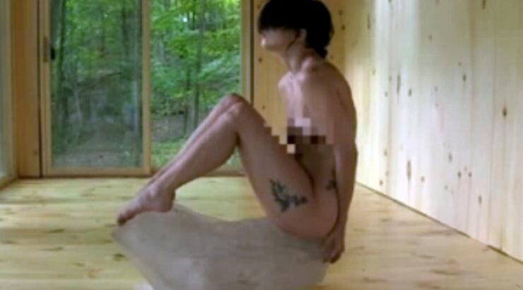 Ακατάλληλο δια ανηλίκους! 