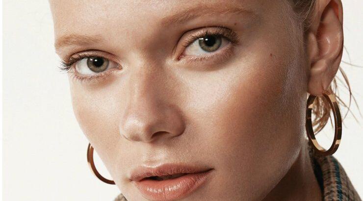 Τέλεια επιδερμίδα με δυο νέες πούδρες και τρία πινέλα