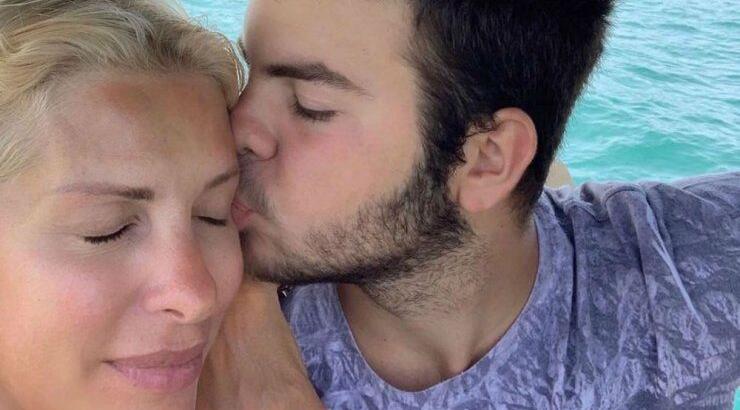 Άγγελος Λάτσιος: Δείτε πως ευχήθηκε στη μητέρα του για τα γενέθλιά της [εικόνα]