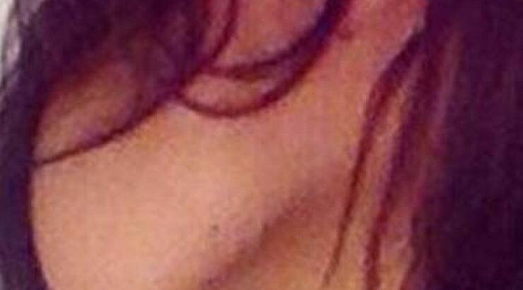 Η πρωταγωνίστρια του ΣΙΓΜΑ που κολάζει με το μπούστο της