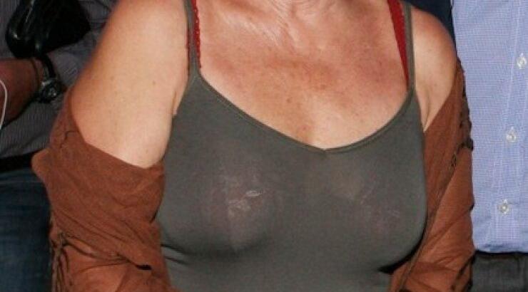 Έξω φρενών η Xρυσούλα Διαβάτη:  Αποχώρησε όταν την ρώτησαν για τον Ρουβά