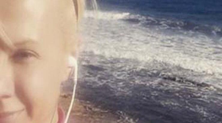 Βίβιαν Κανάρη: Το τζόκινγκ σε παραλία του νησιού μας