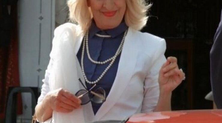 Tρελό γέλιο: Λένια Σορόκου και Μαρίνος Κόνσολος: Αγνώριστοι!