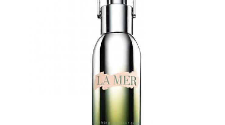 Γνωρίστε τον Lifting Contour Serum της La Mer