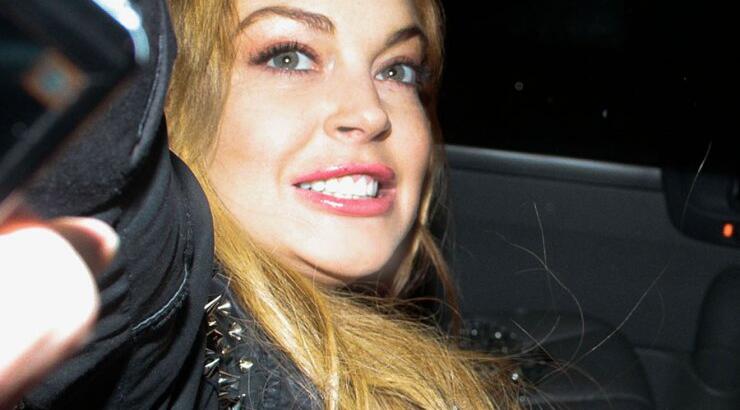 Αγνώριστη από τις πλαστικές! 