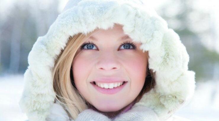 Τέλεια χείλη τον χειμώνα: Τρεις σημαντικές πληροφορίες που θα σε βοηθήσουν να τα πετύχεις